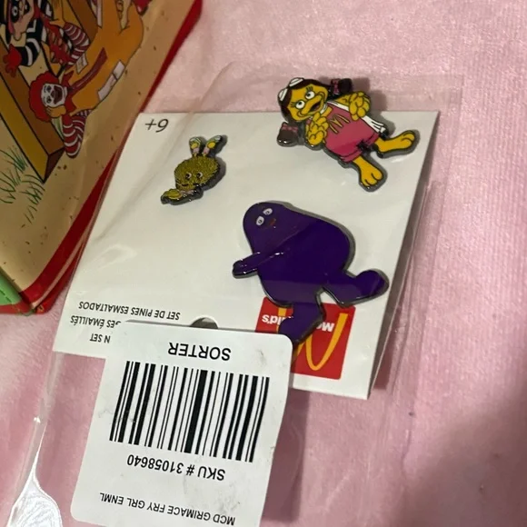 Loungefly McDonald's Happy Meal crossbody bag, wallet, and collector pins new - Picture 6 of 6